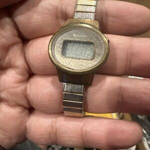 Vintage Bulova Digital N7 Ladies watch Quartz 25mm Missing Back Cover - Repair